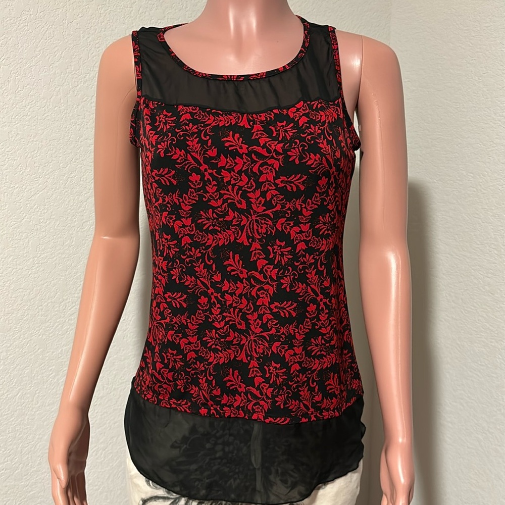 ROZ & ALI RED & BLACK BLOUSE (S)